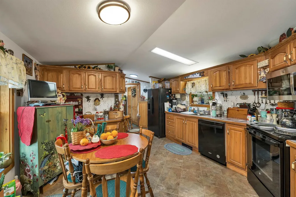 112 North Ashland Road Ashland NH 03217