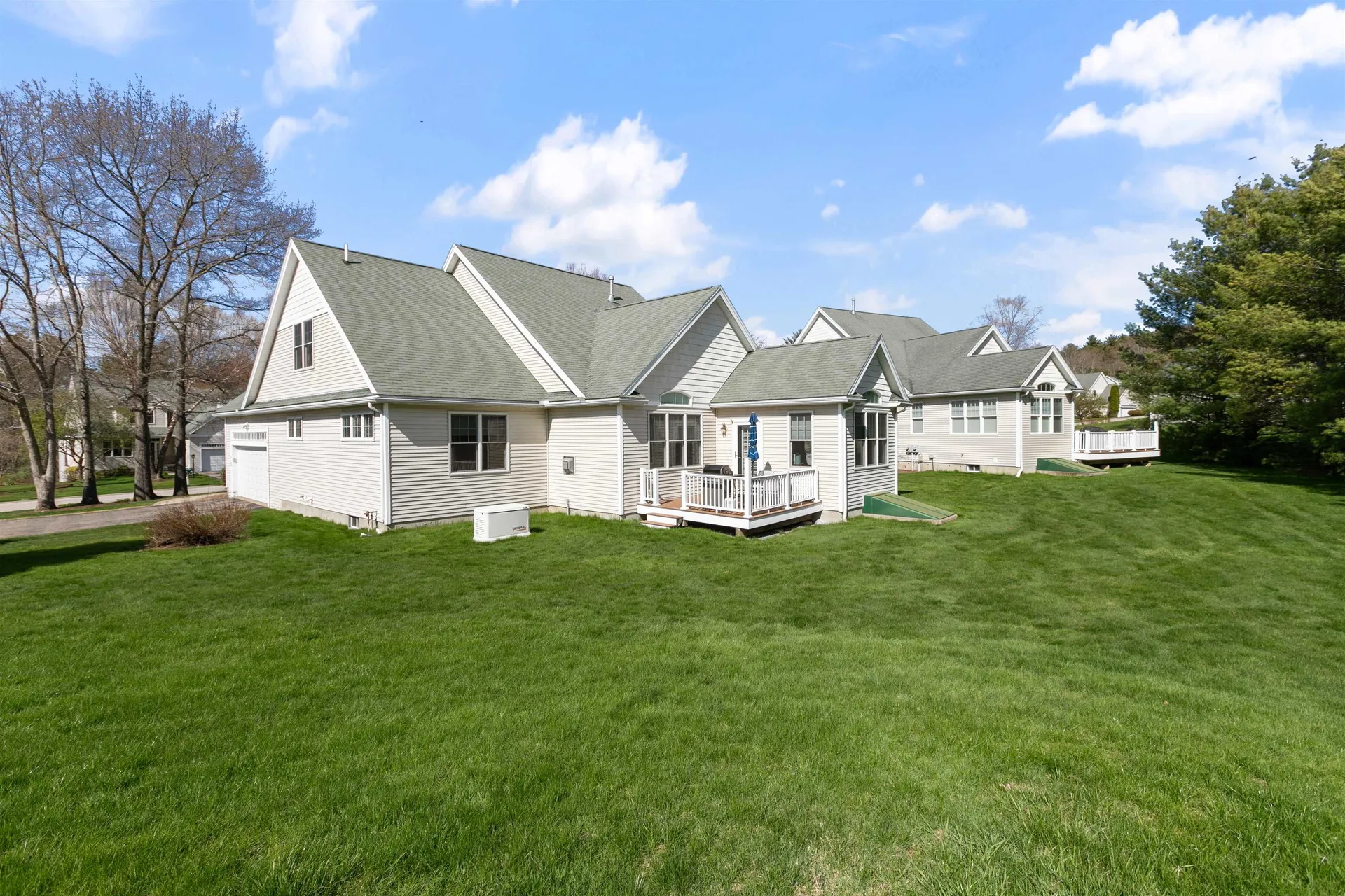 8 Crockett's Way Stratham NH 03885