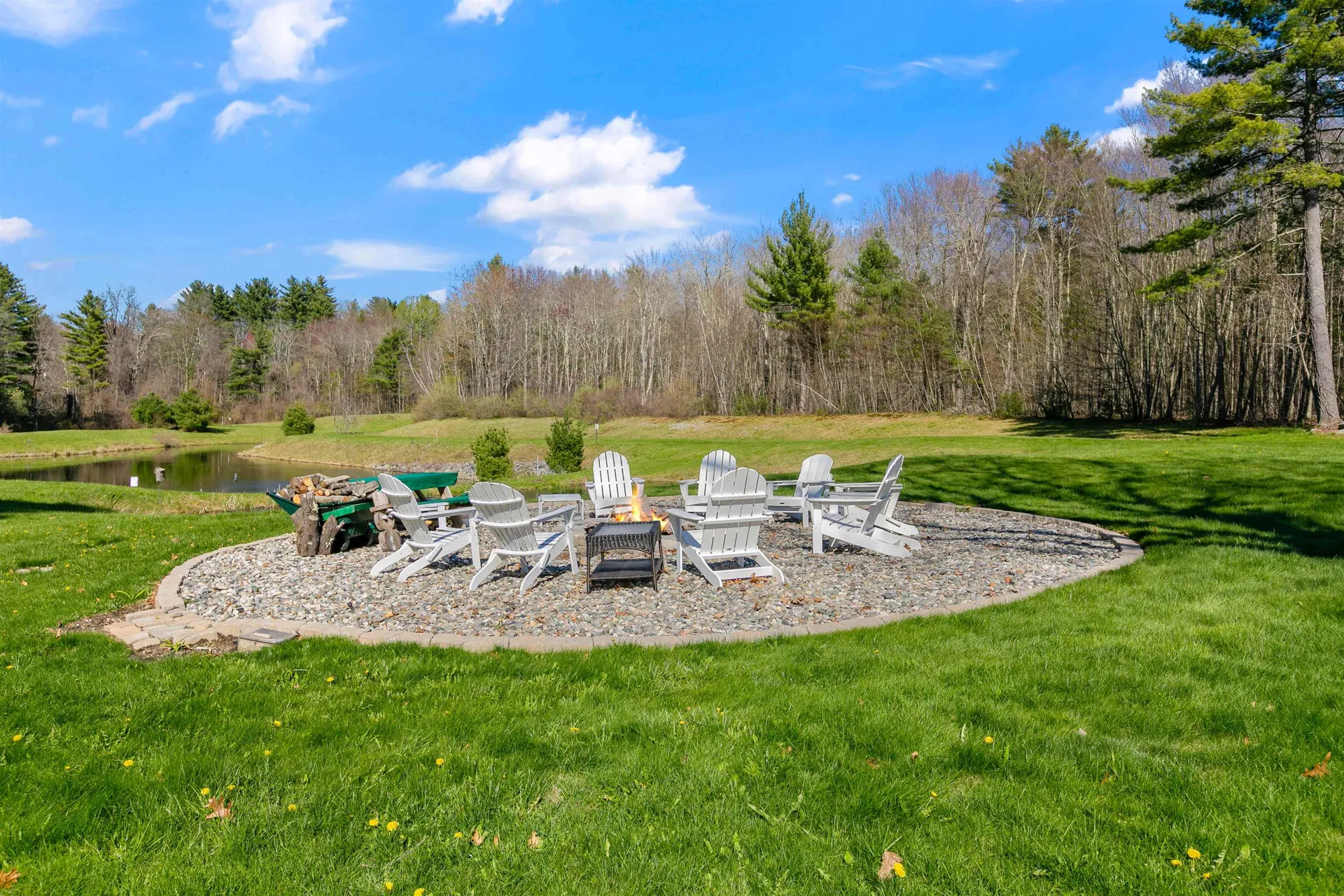 8 Crockett's Way Stratham NH 03885