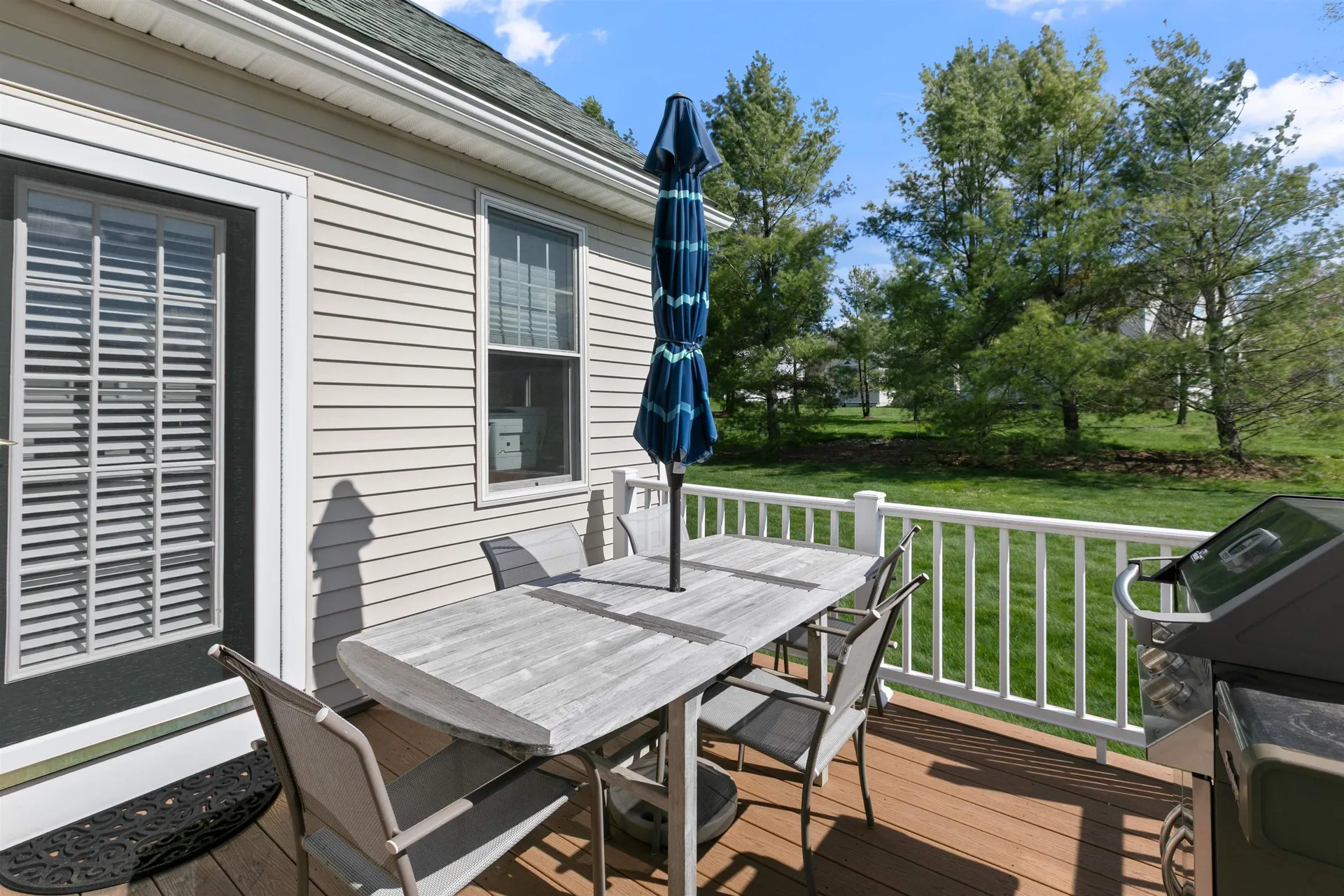 8 Crockett's Way Stratham NH 03885