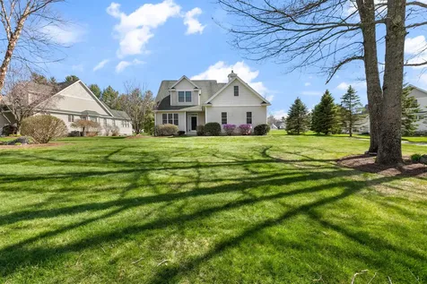 8 Crockett's Way Stratham NH 03885