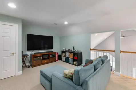 8 Crockett's Way Stratham NH 03885