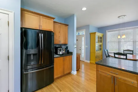 8 Crockett's Way Stratham NH 03885