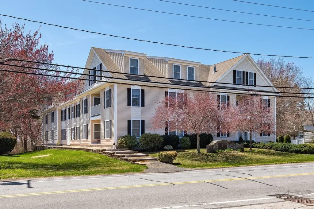 437 Winnacunnet Road Hampton NH 03842