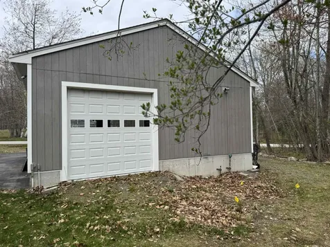 12 Watson Hill Road Raymond NH 03077