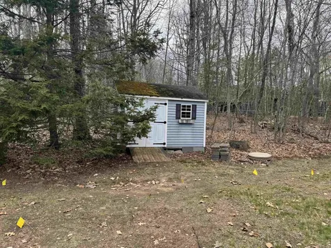 12 Watson Hill Road Raymond NH 03077