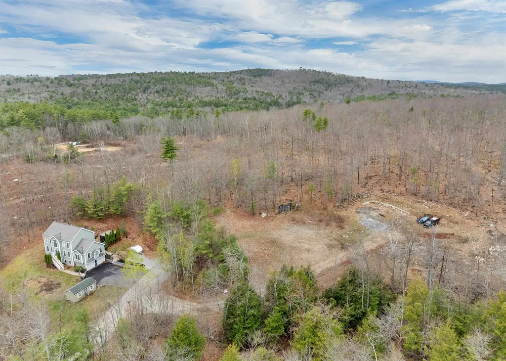 35 Marcia Ann Way Laconia NH 03246