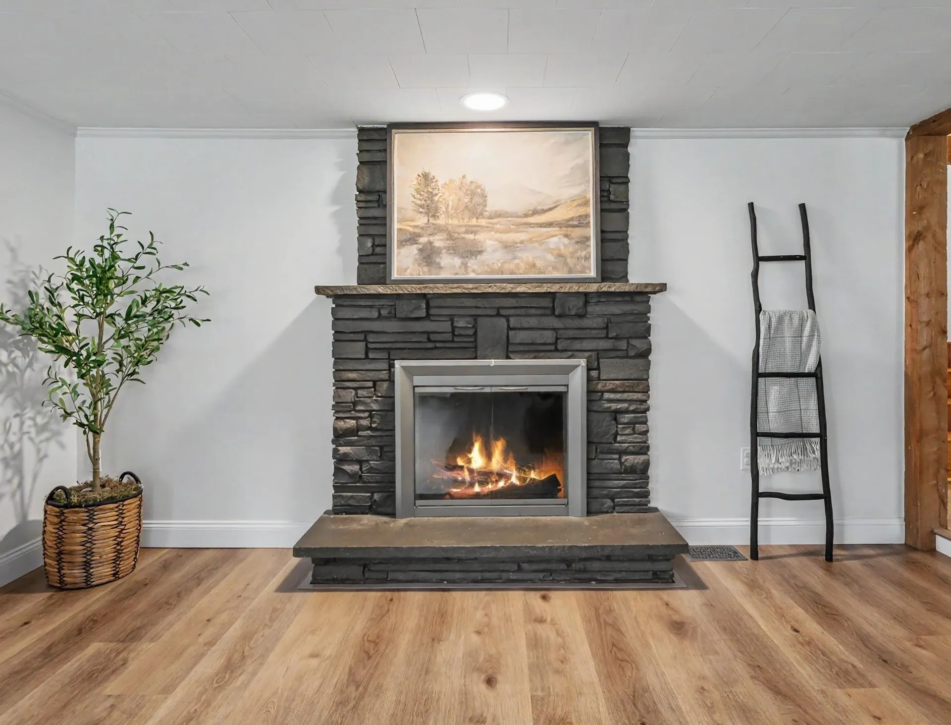 96 Fordway Extension Derry NH 03038
