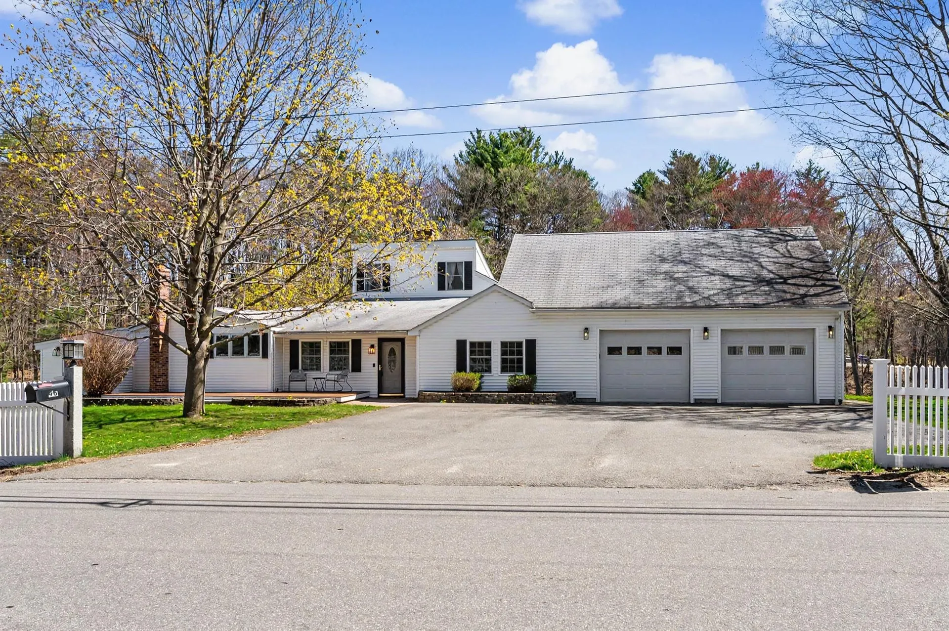 96 Fordway Extension Derry NH 03038