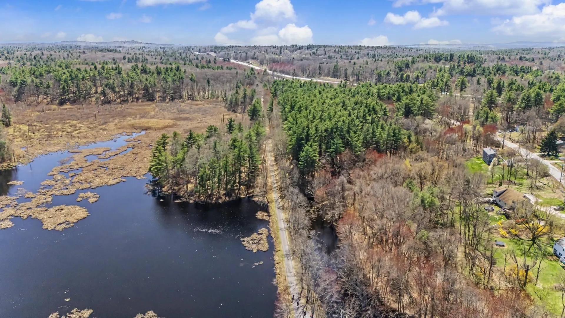 96 Fordway Extension Derry NH 03038