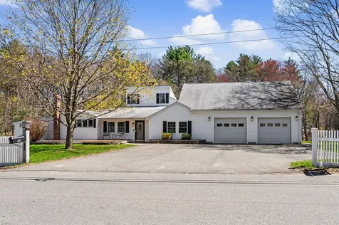 96 Fordway Extension Derry NH 03038