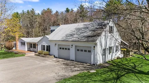 96 Fordway Extension Derry NH 03038