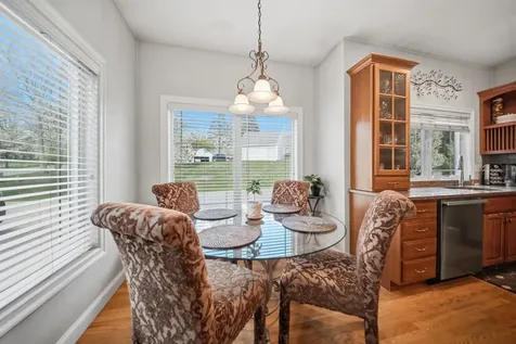 4 Mountain Village Road Windham NH 03087