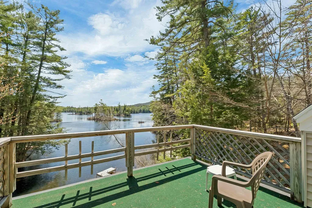 17 Apple Road Sanbornton NH 03269