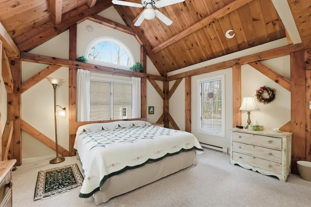 17 Apple Road Sanbornton NH 03269