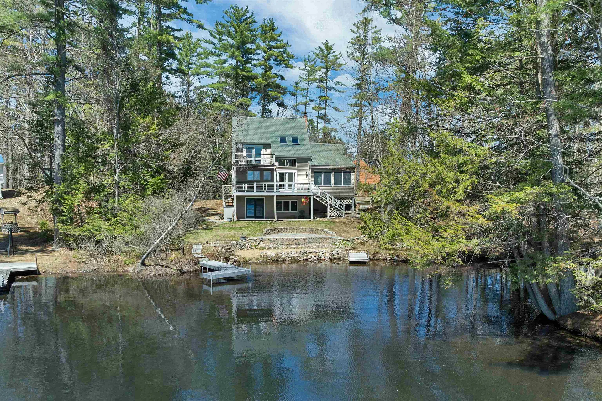 17 Apple Road Sanbornton NH 03269