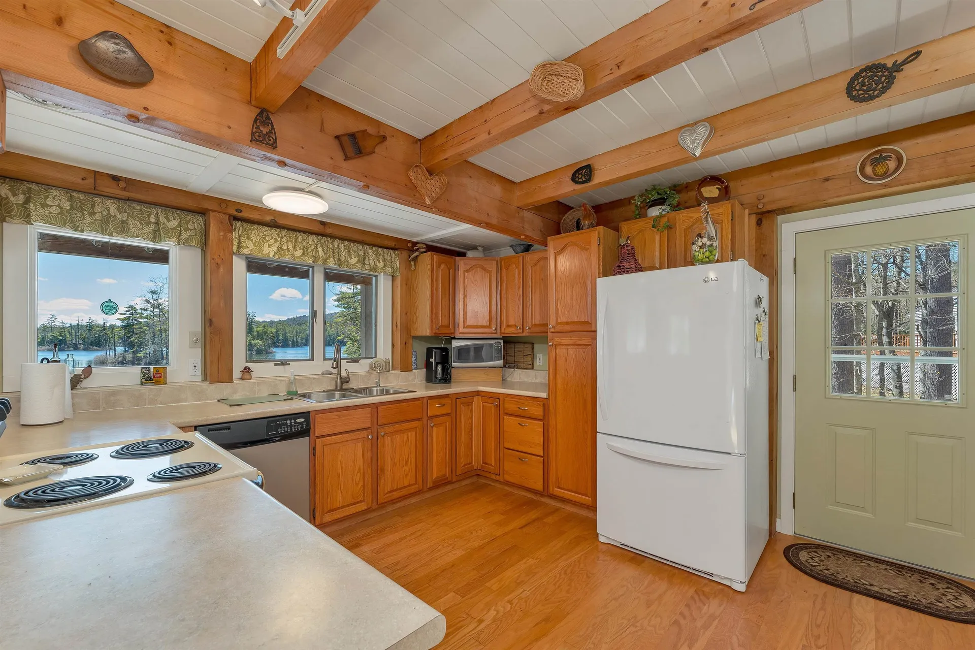 17 Apple Road Sanbornton NH 03269