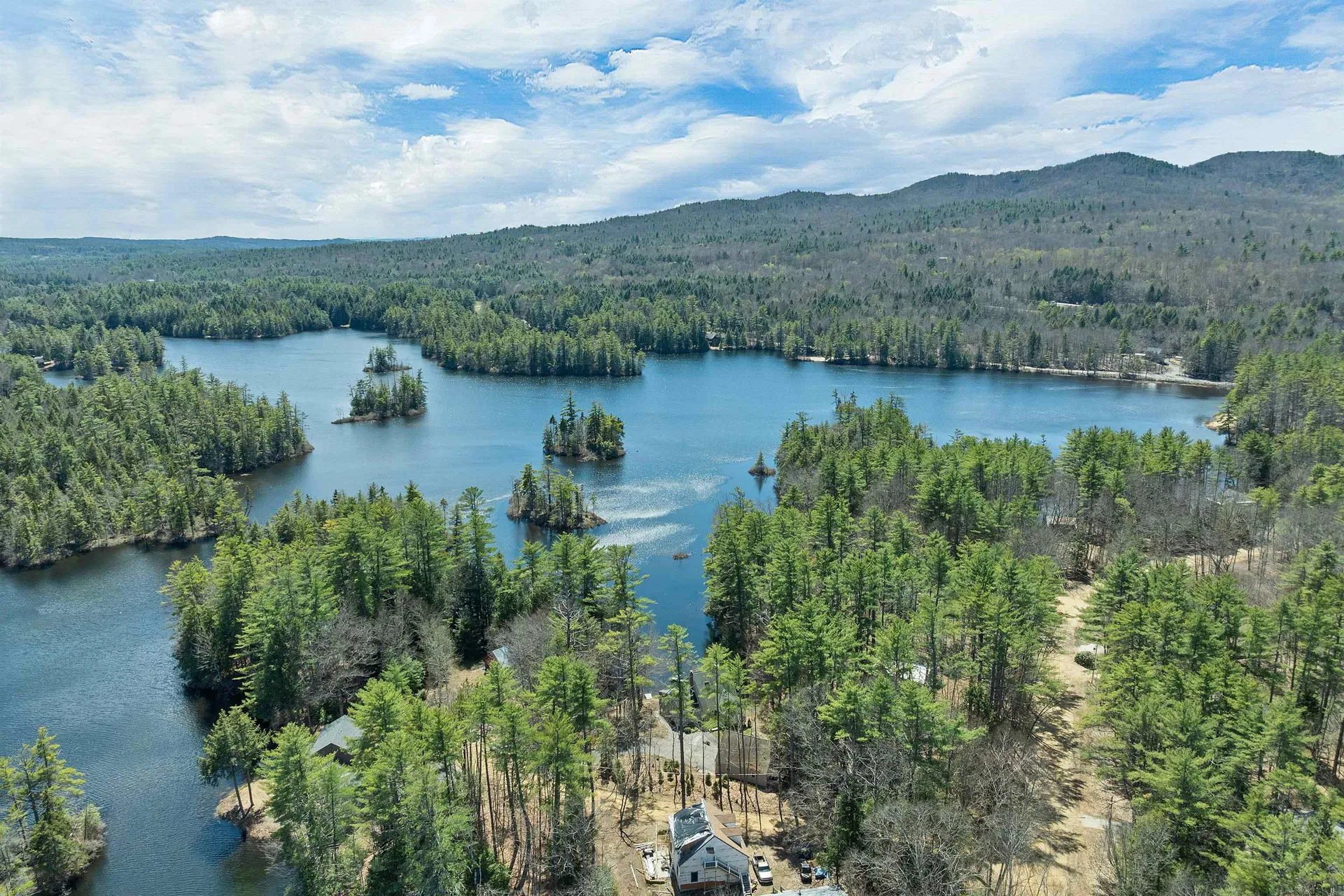 17 Apple Road Sanbornton NH 03269