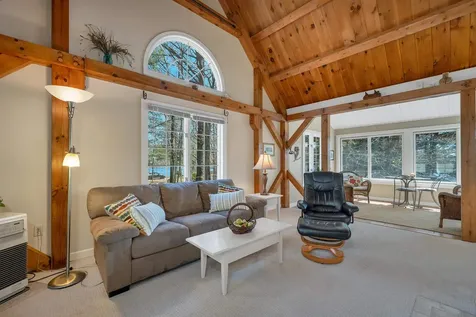 17 Apple Road Sanbornton NH 03269