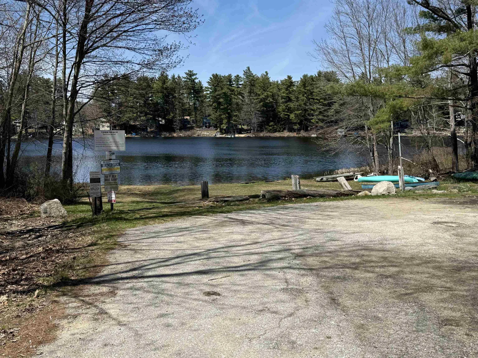 16 W Shore Drive Raymond NH 03077