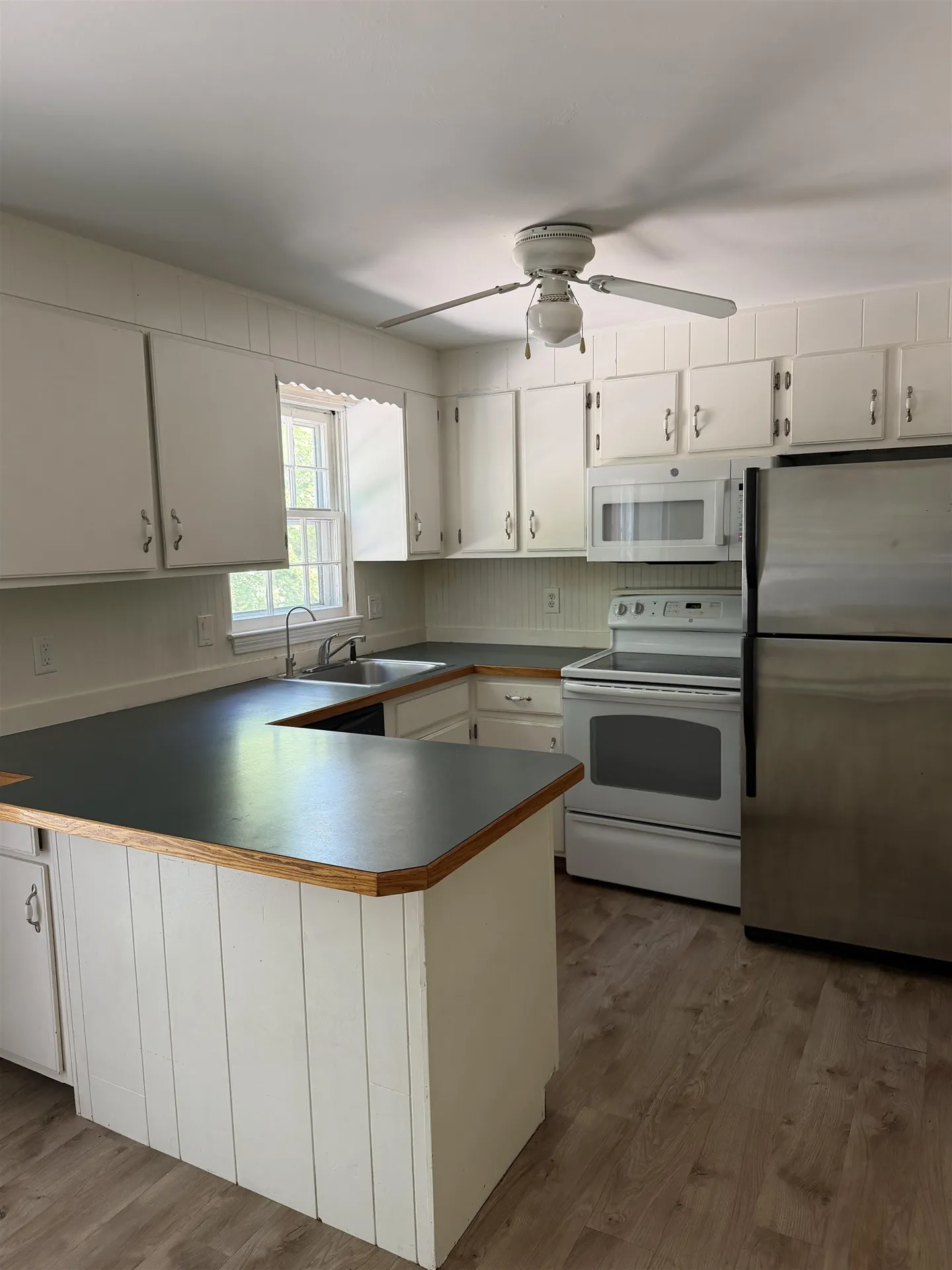 79 Oakridge Drive Londonderry NH 01844