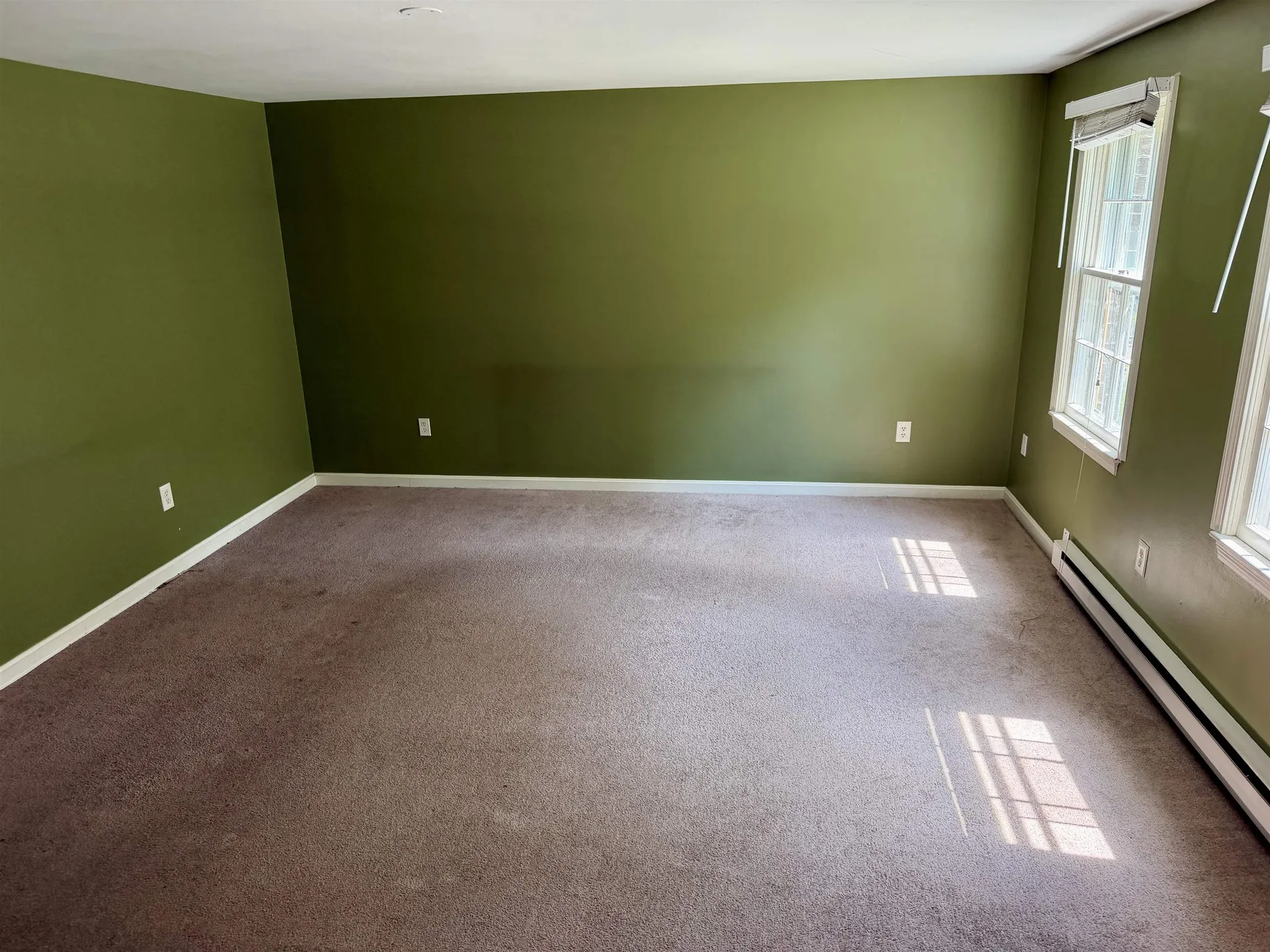 79 Oakridge Drive Londonderry NH 01844