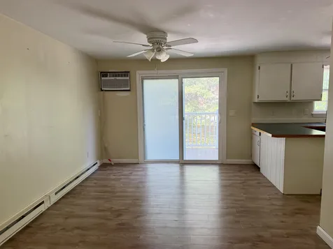 79 Oakridge Drive Londonderry NH 01844