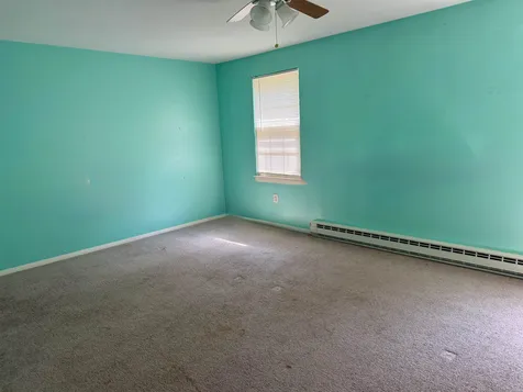 79 Oakridge Drive Londonderry NH 01844