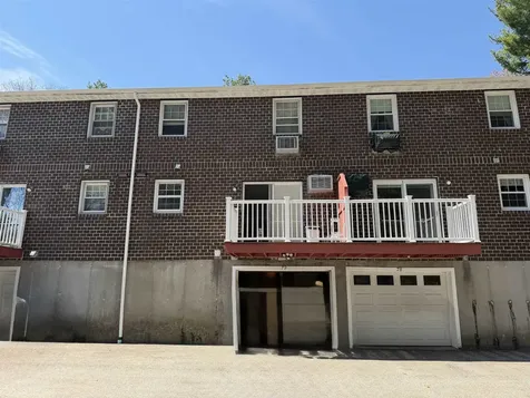 79 Oakridge Drive Londonderry NH 01844