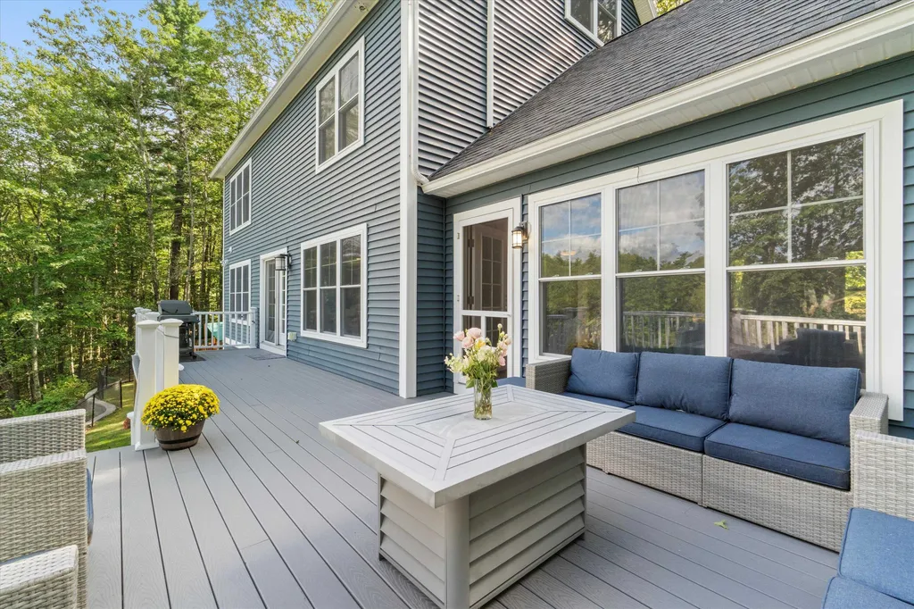 116 Martin Road Weare NH 03281