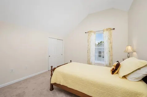 8 Port Way Laconia NH 03246