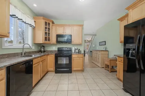 8 Port Way Laconia NH 03246