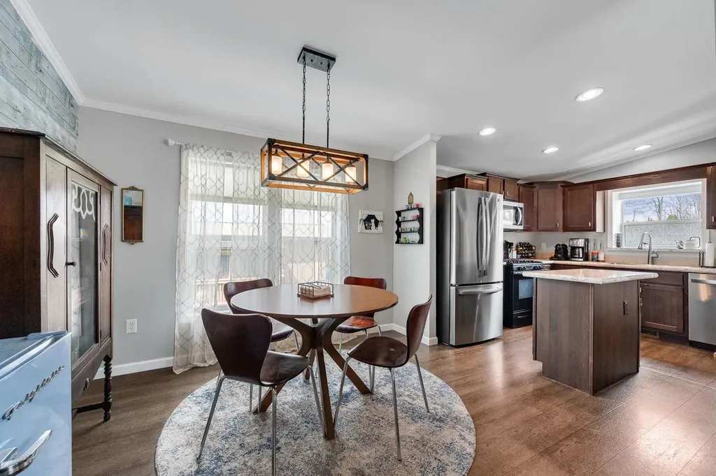 302 Penny Lane Shelburne VT 05482