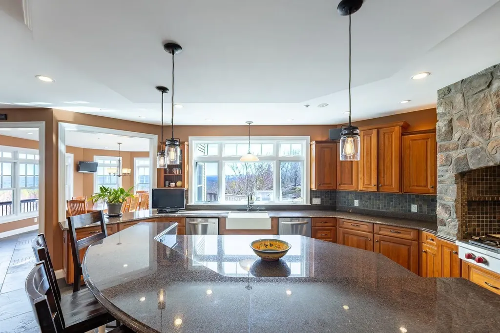 6 Crescent Drive Bow NH 03304