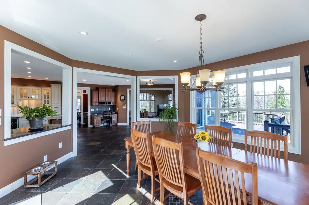 6 Crescent Drive Bow NH 03304