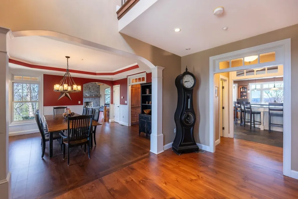 6 Crescent Drive Bow NH 03304