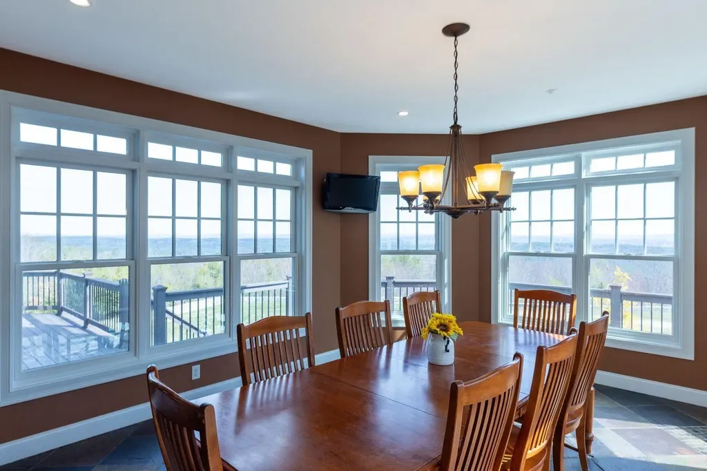 6 Crescent Drive Bow NH 03304