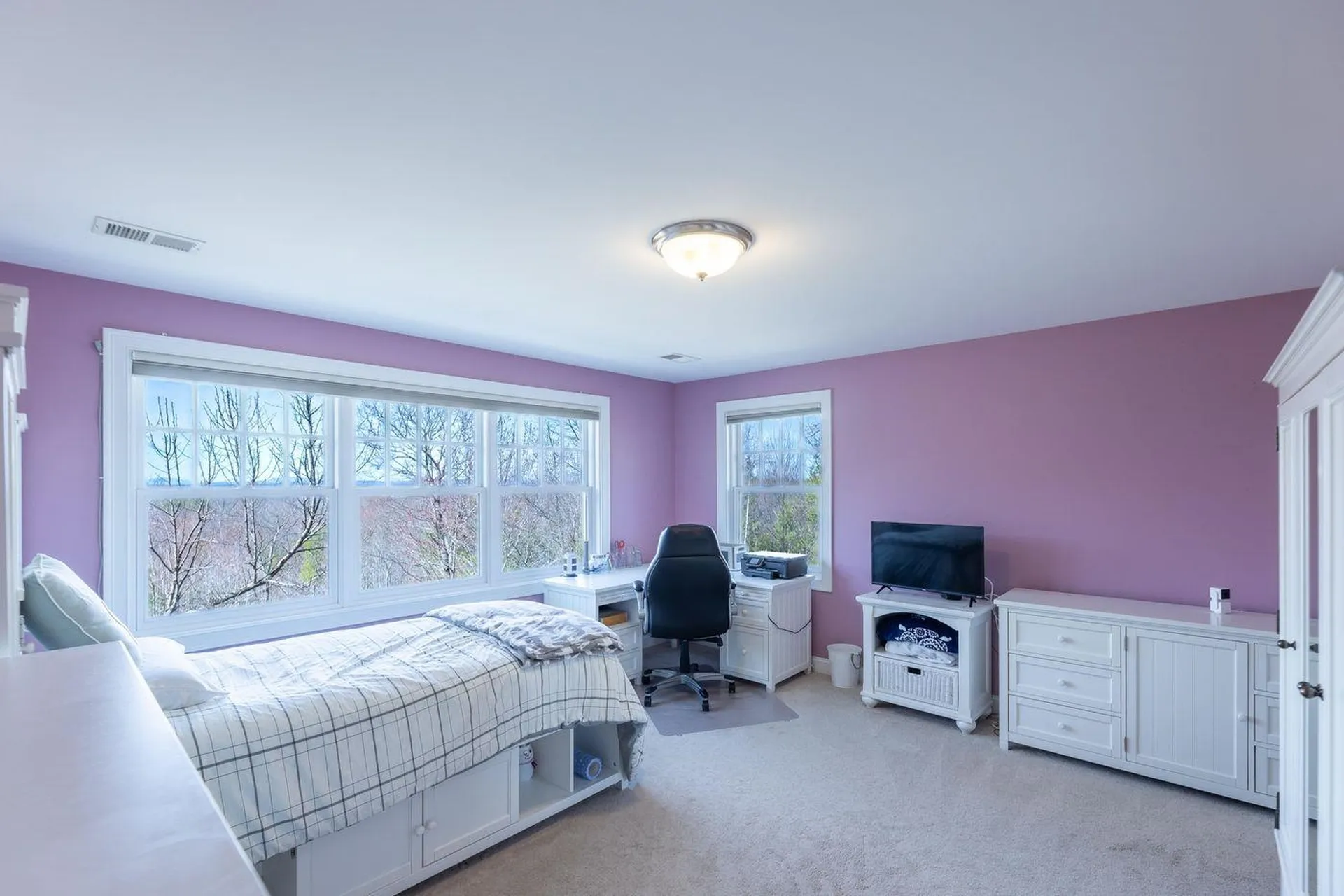 6 Crescent Drive Bow NH 03304