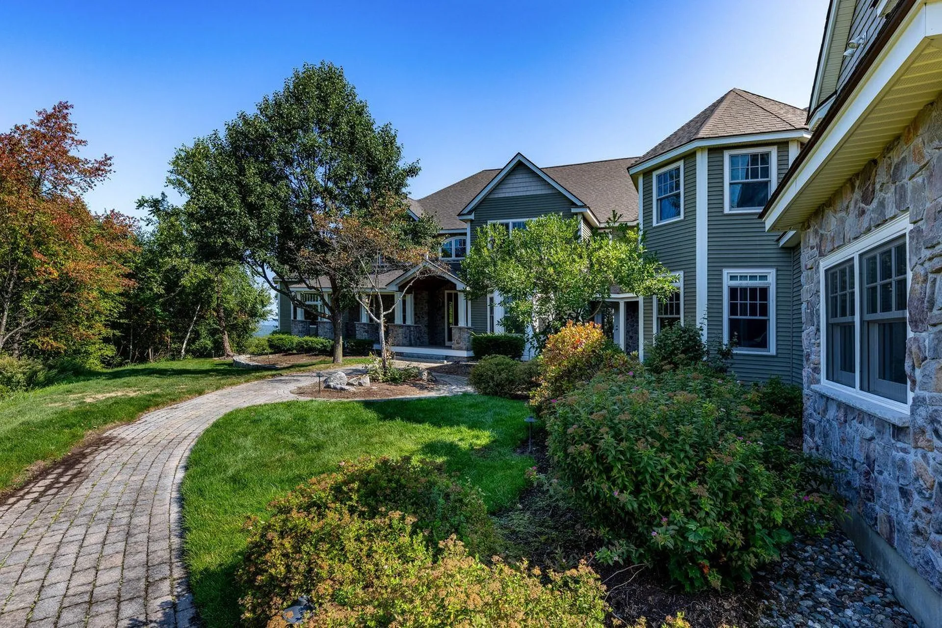 6 Crescent Drive Bow NH 03304