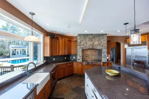 6 Crescent Drive Bow NH 03304