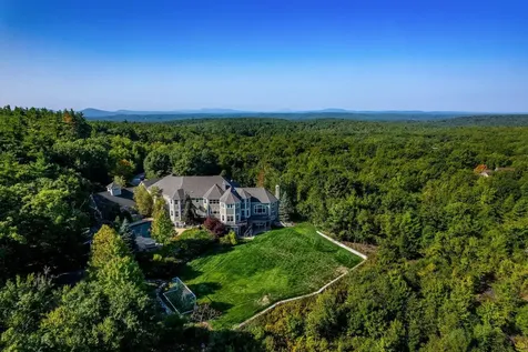 6 Crescent Drive Bow NH 03304