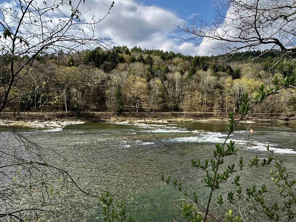 177 Vt Route 14 Sharon VT 05065-6518