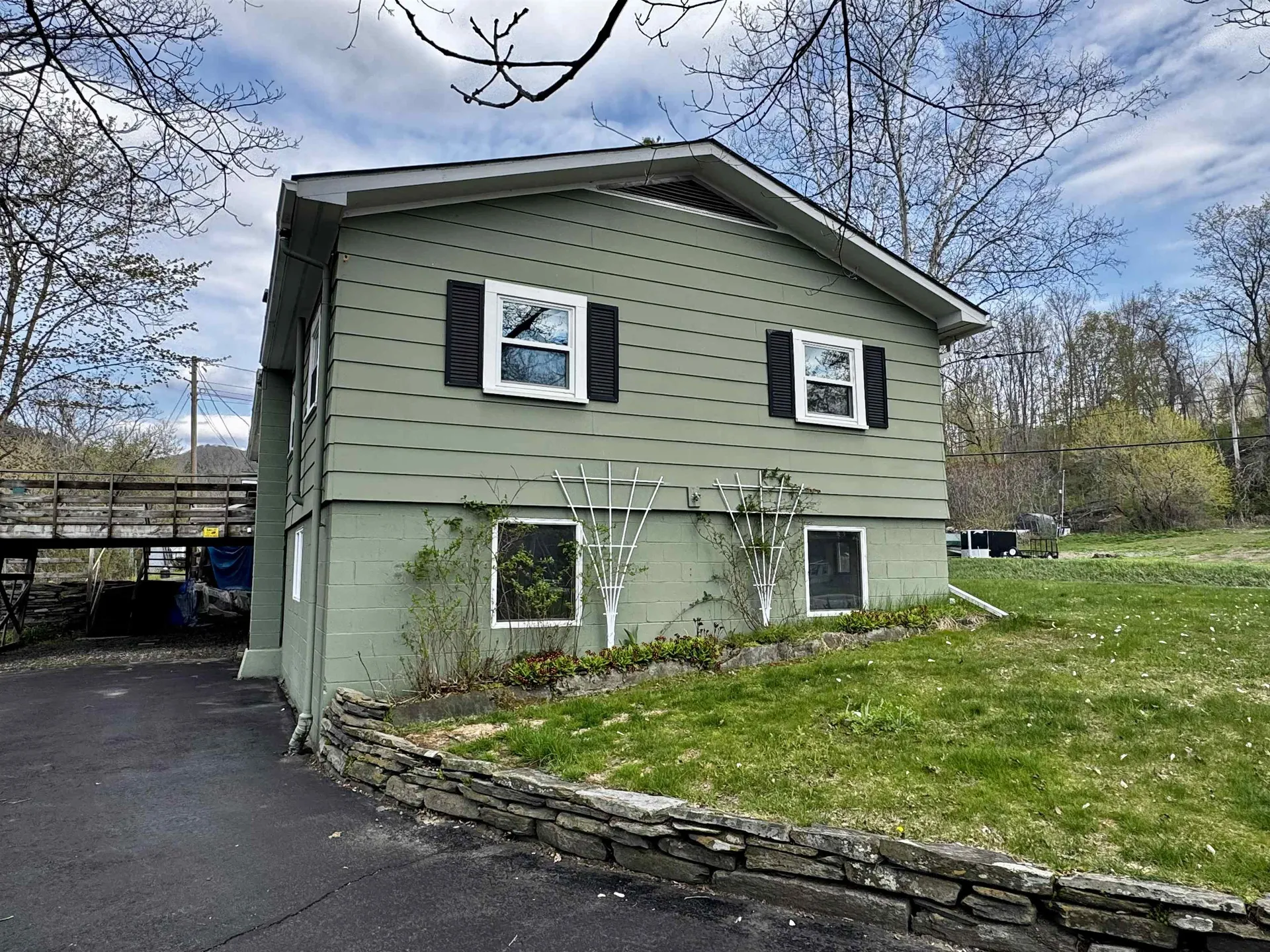 177 Vt Route 14 Sharon VT 05065-6518