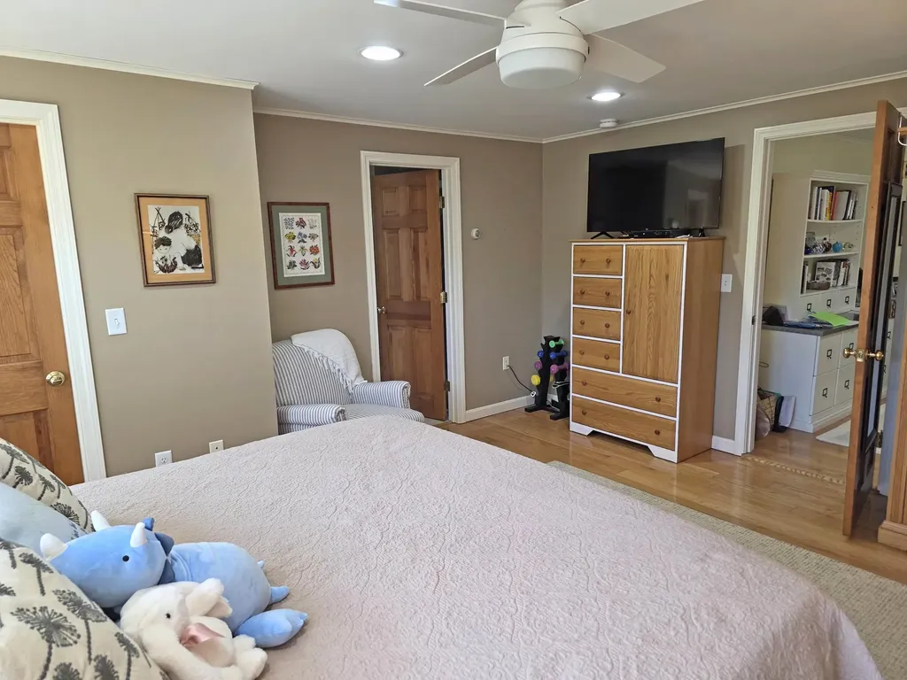 171 Green Meadow Brattleboro VT 05301