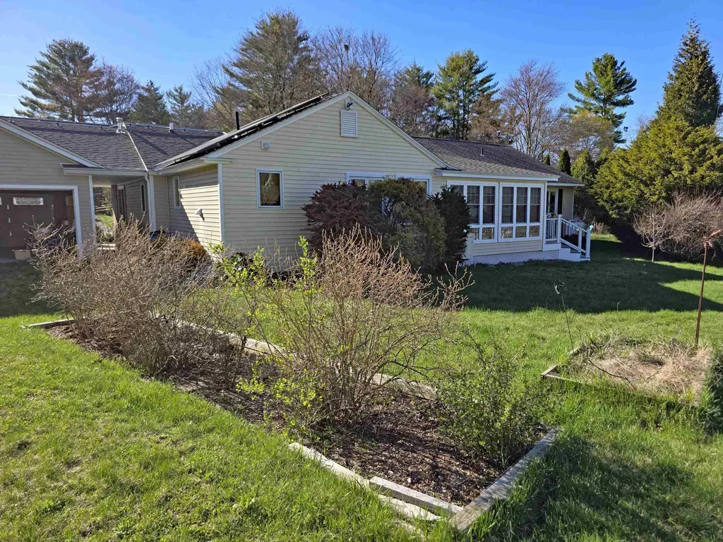171 Green Meadow Brattleboro VT 05301