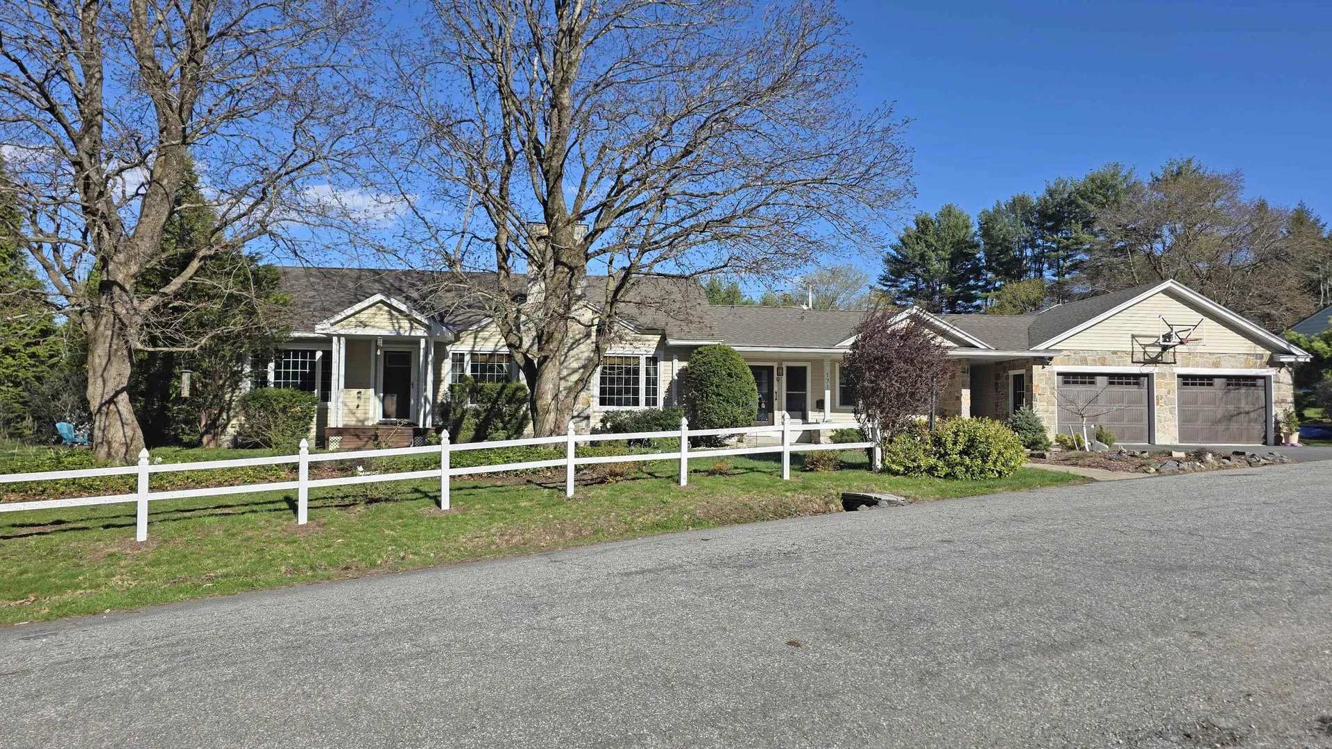 171 Green Meadow Brattleboro VT 05301