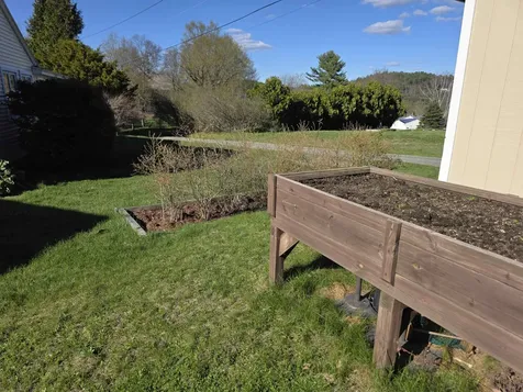 171 Green Meadow Brattleboro VT 05301