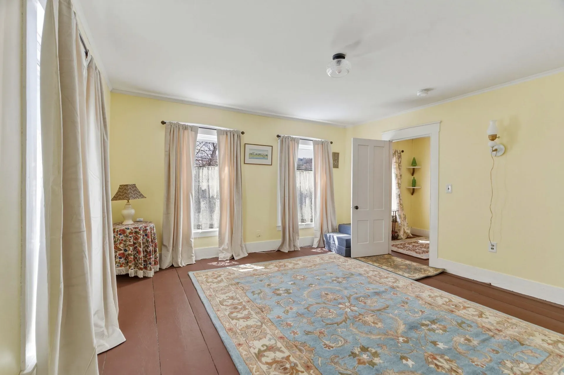 9 North Common Chelsea VT 05038
