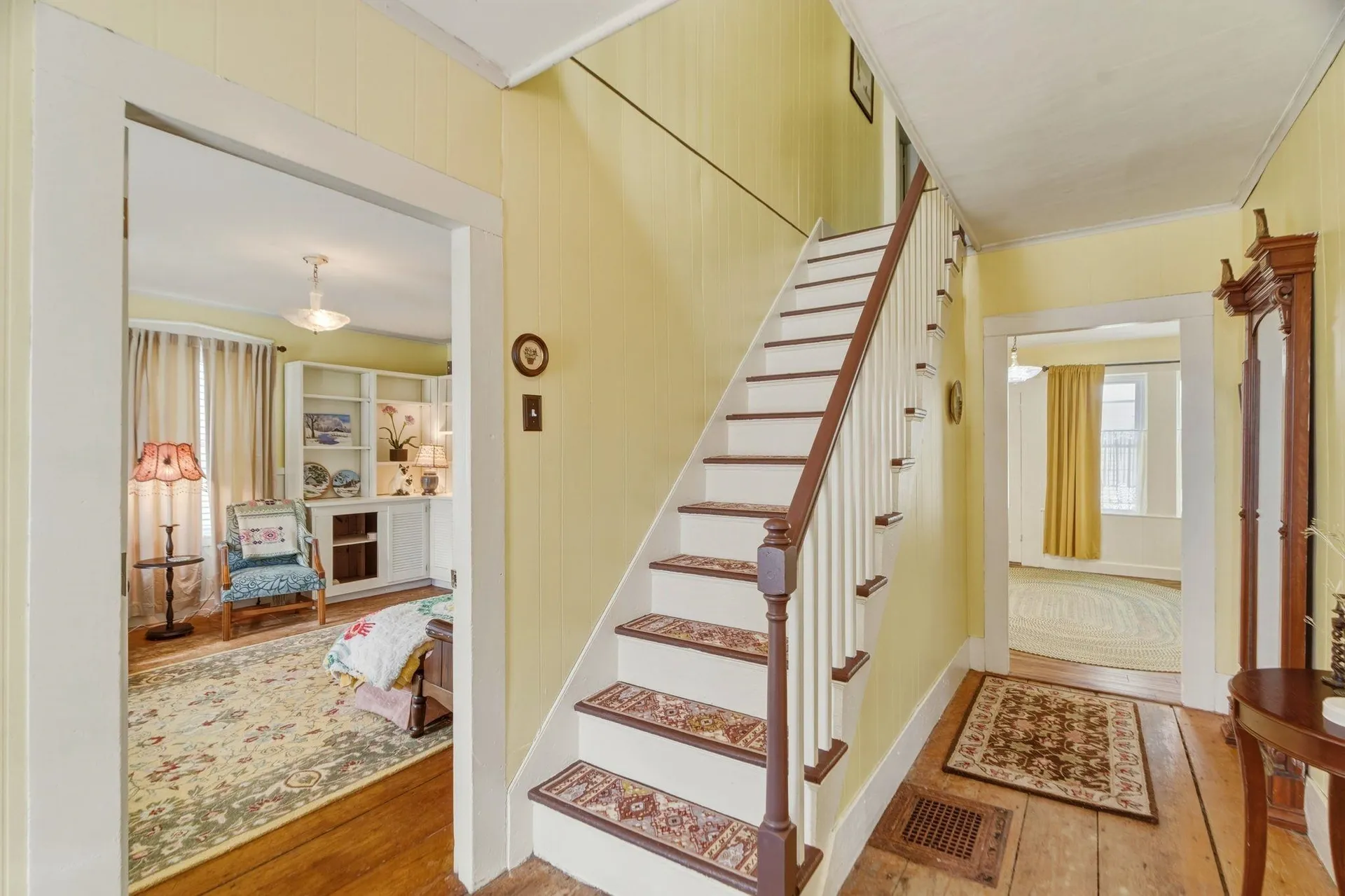 9 North Common Chelsea VT 05038