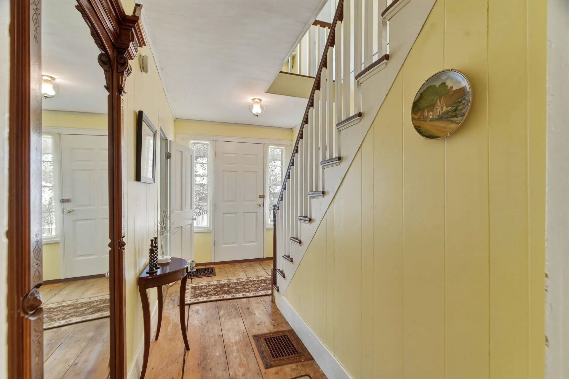 9 North Common Chelsea VT 05038